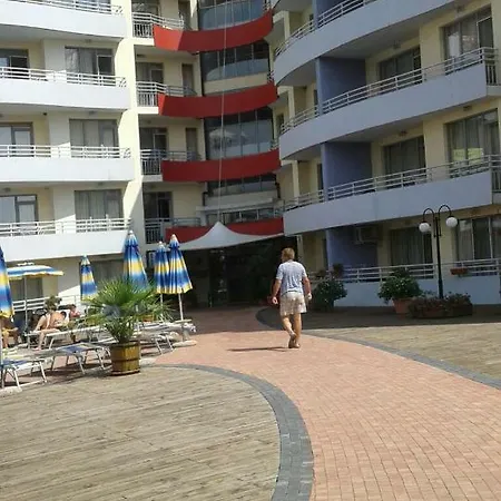 Кк Сл Бряг Комплекс Централ Плаза Apartment *